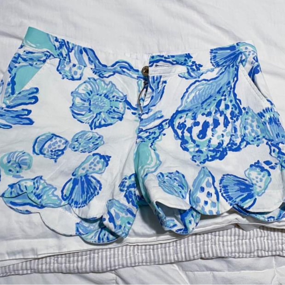 Lilly Pulitzer scalloped shorts NWOT